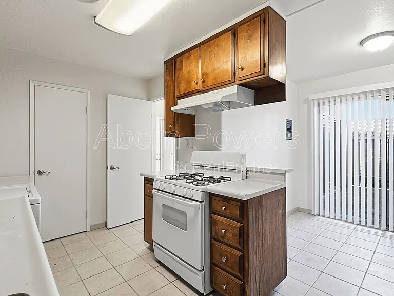5441 Olympic Way — Photo 8