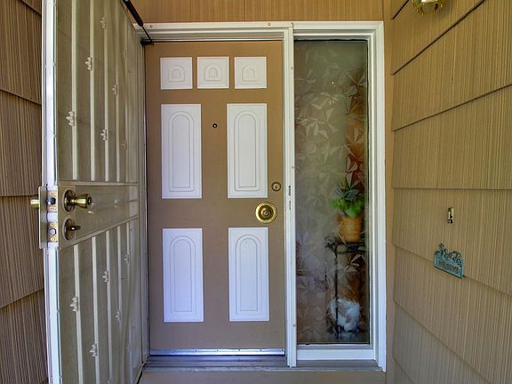 3rd image of 2427 El Burlon Cir