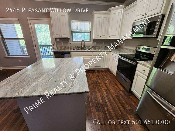 3rd image of 2448 Pleasant Willow Dr