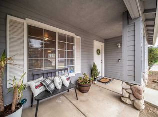 536 E Dove Ct, Visalia, CA 93292