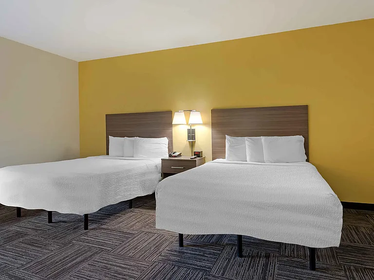 Studio Suite - 2 Queen Beds