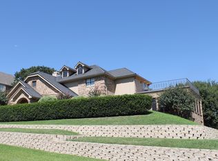 6101 Tiffany Oaks Ln, Arlington, TX 76016