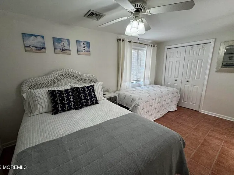 106 Surf Dr — Photo 21
