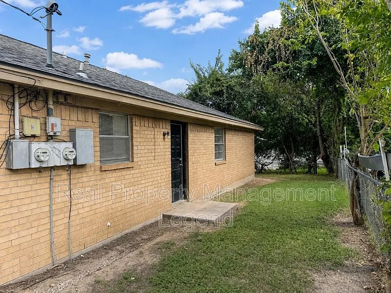 112 Oak Hill Dr #OAK HILL DR 112 — Photo 14