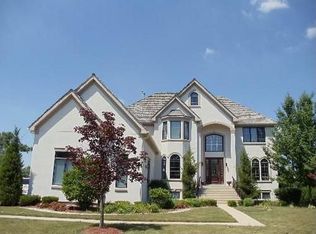 89 Ruffled Feathers Dr, Lemont, IL 60439