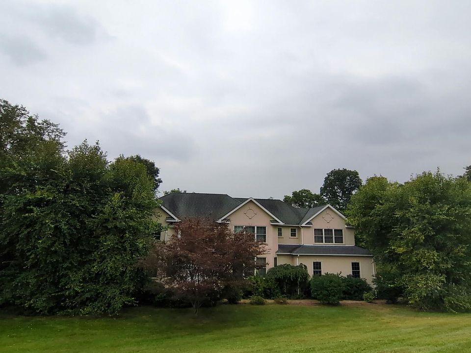 1st image of 11 Brian Ct