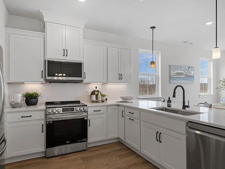 6001 Mill Tree Ct — Photo 7