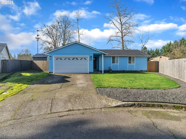 550 N 6th Pl, Harrisburg, OR 97446