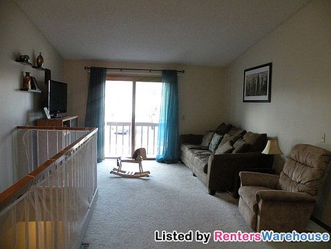 3rd image of 792 Parkside Dr