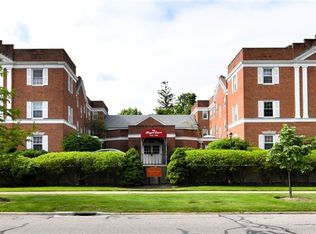 19436 Van Aken Blvd APT 105, Shaker Heights, OH