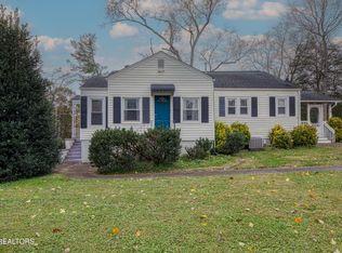 5109 Oakview Rd, Knoxville, TN 37918