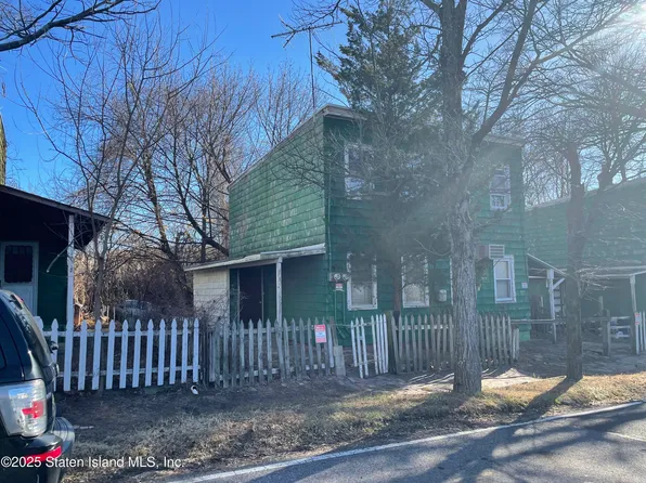 83 Kreischer St, Staten Island, NY 10309