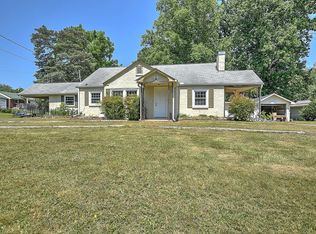 120 Arlington Dr, Johnson City, TN 37601