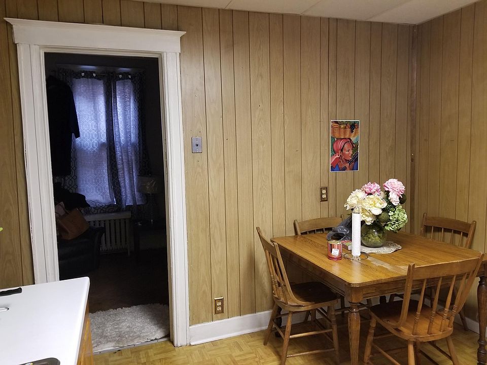 2nd image of 318 Quail St APT 2