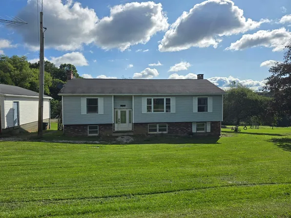 2043 Plank Rd, Hooversville, PA 15936