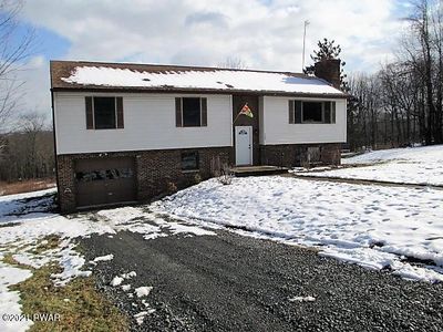 700 Stock Farm Rd, Lake Ariel, PA, 18436