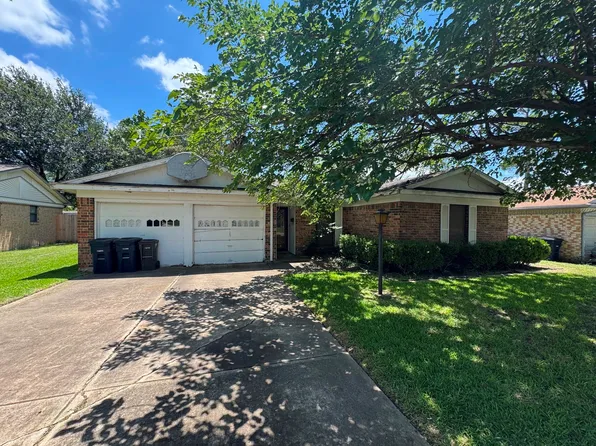 6637 Vega Dr, Fort Worth, TX 76133