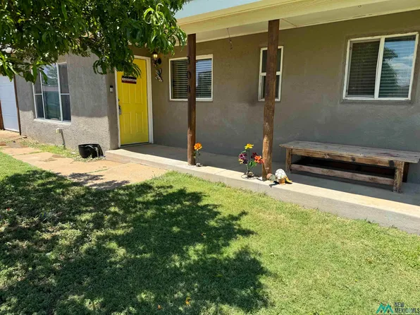 308 W West Plz, Clovis, NM 88101