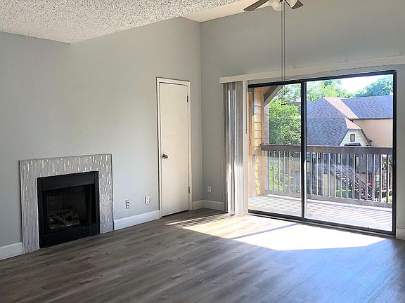 3rd image of 351 Lone Hill Dr