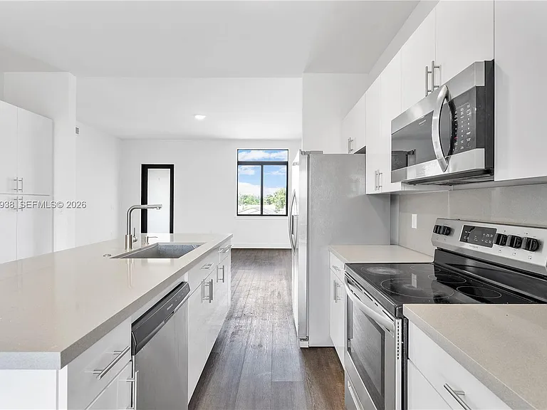 440 E 16th St #436 — Photo 24