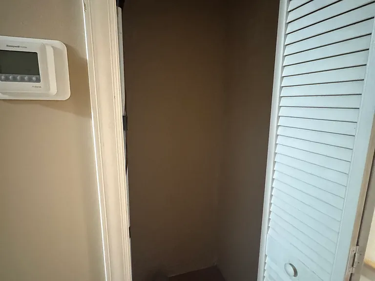 108 Laurel Ct — Photo 7