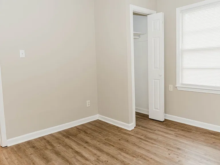 2780 Hall Dr SE — Photo 13