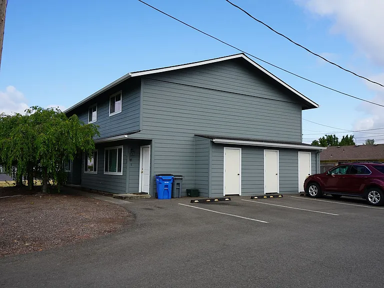 308 SW 1st St — Photo 20