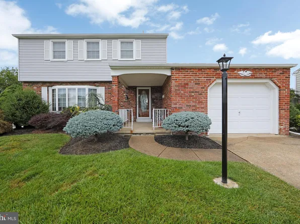 26 Brandywine Rd, Laurel Springs, NJ 08021