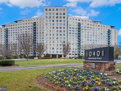 10401 Grosvenor Pl APT 506, Rockville, MD, 20852