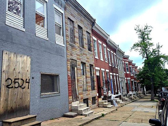 4th image of 2524 W Fairmount Ave