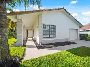 10161 Camelback Ln, Boca Raton, FL 33498