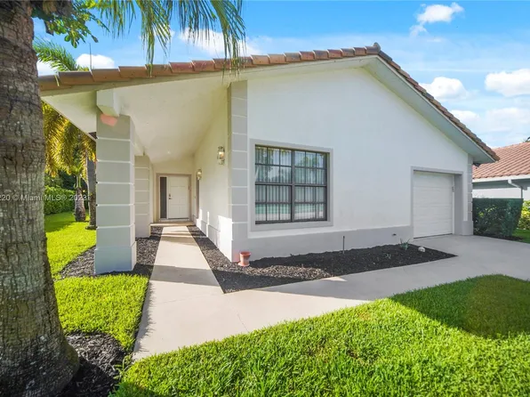 10161 Camelback Ln, Boca Raton, FL 33498
