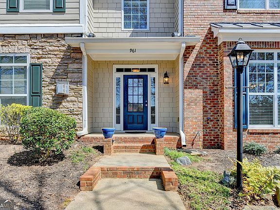 2nd image of 961 Cambron Commons Trce