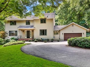 3 Wayne Valley Rd, Armonk, NY 10504