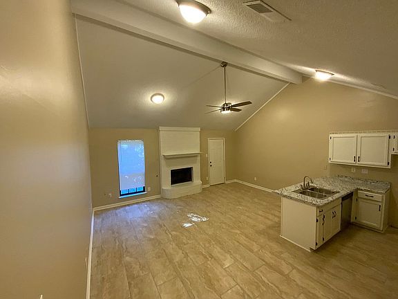 5th image of 465 Blair Dr