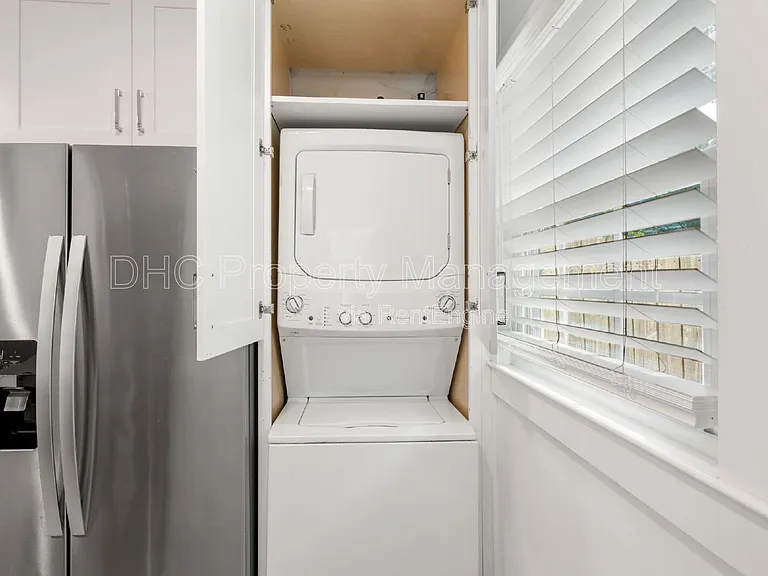 402 S Columbia Dr #B — Photo 5