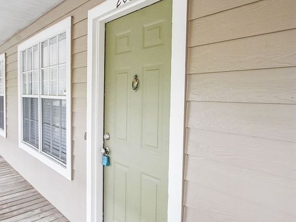 2nd image of 149 Reserve 205 Cir