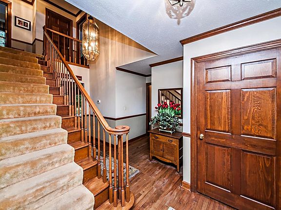 5th image of 4682 Jamestown Dr
