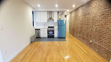 Rented by Uptown Flats LLC