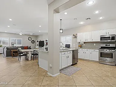 Building Photo - 3718 W Whitman Dr
