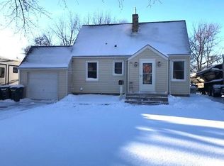 80 5th Ave NE, Hutchinson, MN 55350