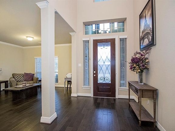 4th image of 4809 Tarragona Ln