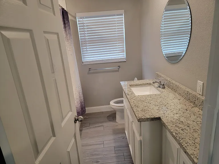 1231 W Morton St — Photo 12