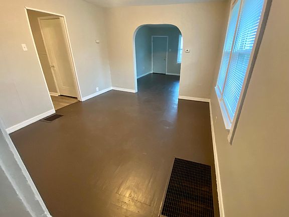 5th image of 1601 Minion Ave