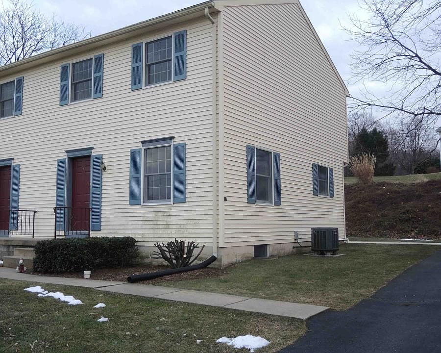1st image of 1618 Peony Rd