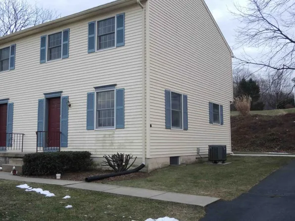 1618 Peony Rd, Lancaster, PA 17602