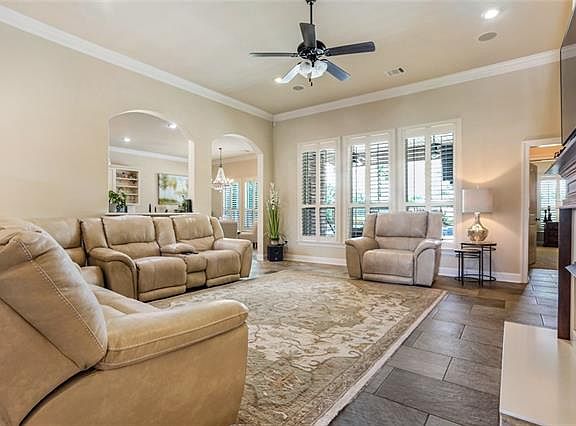 3rd image of 408 Long Lake Dr