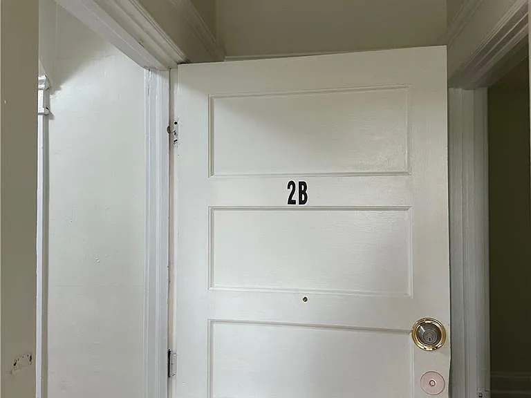 1722 W Market St #2B — Photo 3