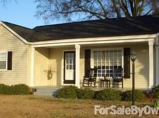 316 Goldsboro St, Newton Grove, NC 28366