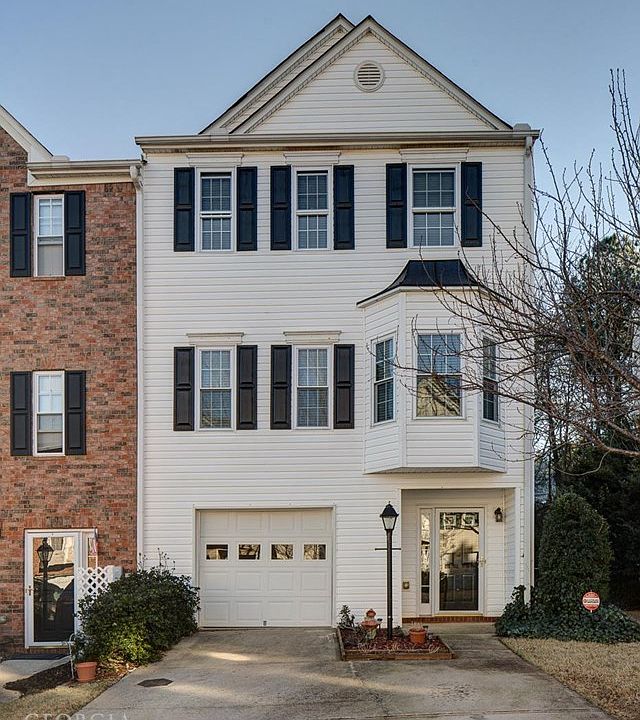 2nd image of 1320 Pilgrim Lake Dr